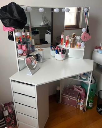 POSTAZIONE TRUCCO + SGABELLO