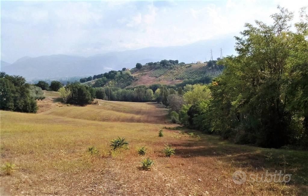 Terreno di 124220 m² a Montefalco - Vista 2