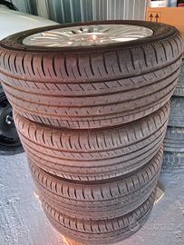 gomme nuove  yokohama montate ai cerchi 15