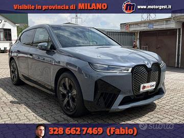 BMW iX xDrive50 Pacchetto Sportivo