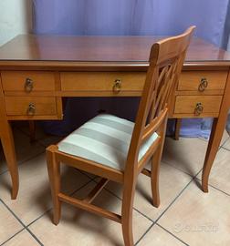 Scrivania ciliegio 50€