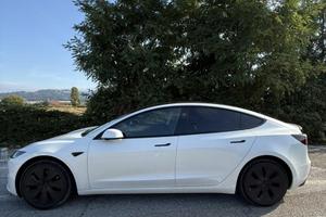 Tesla Model 3 Highland RWD Premium 2024