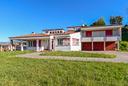 lipomo-villa-singola-con-ampio-giardino-e-box-au