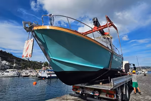 Gozzo Cabinato per seguire America S' Cup  7,60