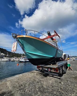 Gozzo Cabinato per seguire America S' Cup  7,60