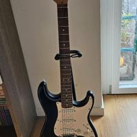 Chitarra Elettrica FENDER Squier Bullet Strat