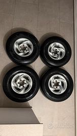4 cerchi originali Galloper con gomme Hankook