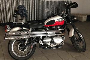 Moto Triumph scrambler 900