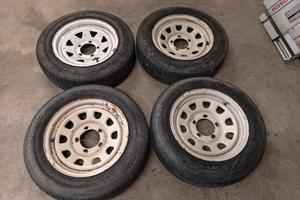 cerchi 16"  fuoristrada 185/75 r16