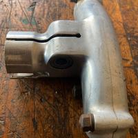 Supporto manubrio vespa faro basso