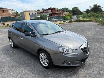 Lancia Delta 1.6 MJT DPF Business
