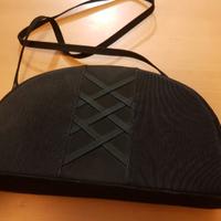 Borsa da sera mezzaluna nera in tessuto ricamato