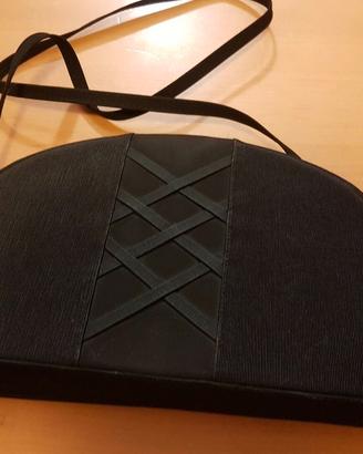 Borsa da sera mezzaluna nera in tessuto ricamato