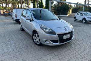 RENAULT Scénic 1.5 dCi 110 CV Confort