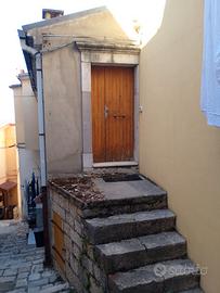 Trilocale 40 mq in centro vicino scuola S. Filippi