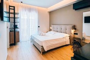 Appartamento Ristrutturato con Attività di B&B
