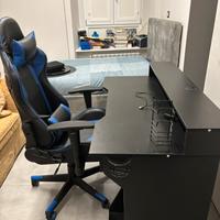 Scrivania Gaming 120x60 con LED Blu perfetta