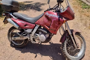 Enduro Aprilia Pegaso 650