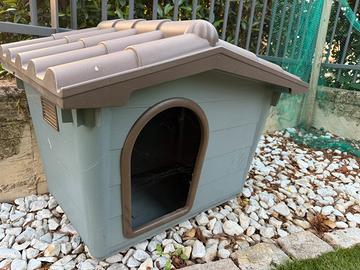 Cuccia cane plastica da esterno