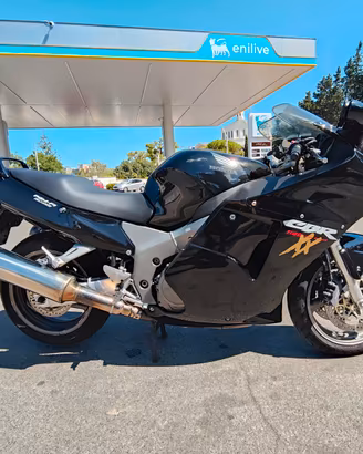 Honda CBR 1100 XX Super Blackbird
