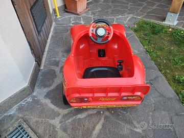 Macchina elettrica per bambini 