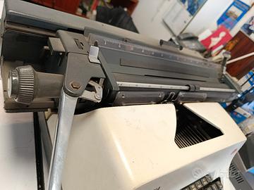 macchina da scrivere olimpia