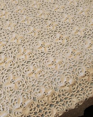 coperta uncinetto bianco latte 