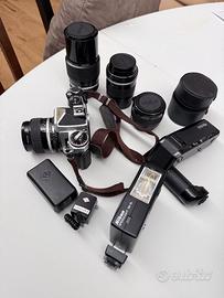 Fotocamera Nikon  + obiettivi e accessori
