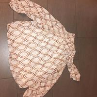 camicia elegante con fiocco al collo