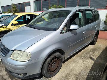 VW Touran 1.9 TD per ricambi 