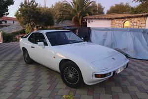 Porsche 924