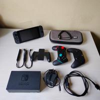 Nintendo Switch con Accessori 