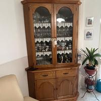 VETRINA ANGOLARE CON  CASSETTO