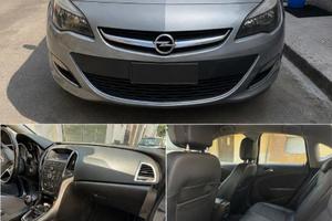 Opel Astra del 2013 come nuova