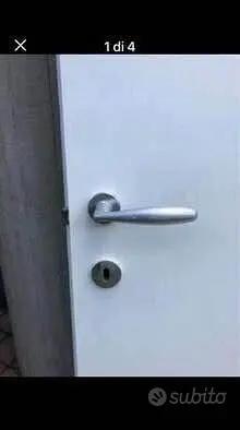 Maniglie porte in acciaio satinato