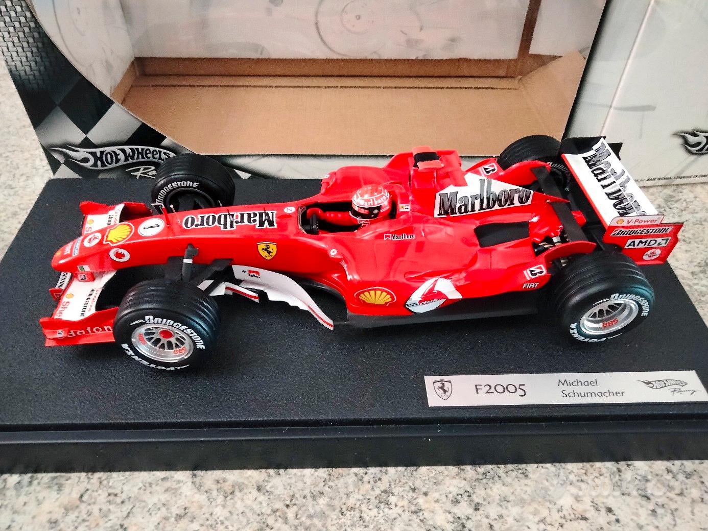 Ferrari F2005 Michael Schumacher Hot Wheels échelle 1:18 - Modèle Rouge, Réf G9727, Neuf