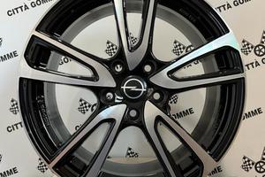 Set da 4 Cerchi in lega Astral per Skoda Fabia Kam