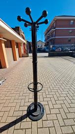 appendi abiti e porta ombrelli