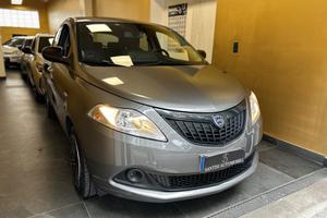 Lancia Ypsilon 1.0 FireFly Hybrid Silver Plus s&s 