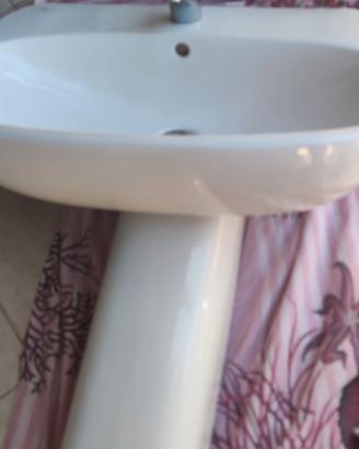 kit bagno lavandino specchio e rubinetto 