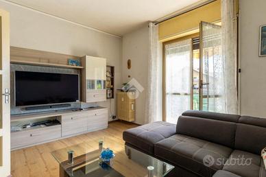 4 LOCALI A TORRE PELLICE