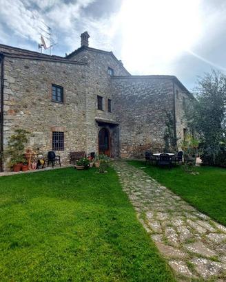 Rustico / Casale di 100 m² con 3 locali a Castelli