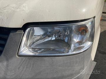 FARO ANTERIORE SINISTRO VOLKSWAGEN Transporter T5