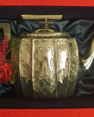 Teiera epoca Regina Vittoria in argento Sheffield