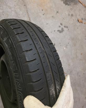 Cerchi in ferro con gomma estiva fiat panda 2011