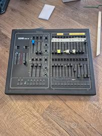 MIXER E AMPLIFICATORE AUDIO CONSOLE LUCI