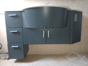 mobile bagno in graniglia 