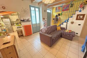 CASA SEMINDIPENDENTE A GASSINO TORINESE