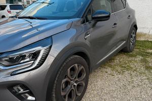Nuovo Captur techno fast track TCe 100 GPL