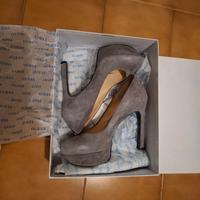Scarpe con tacco Guess